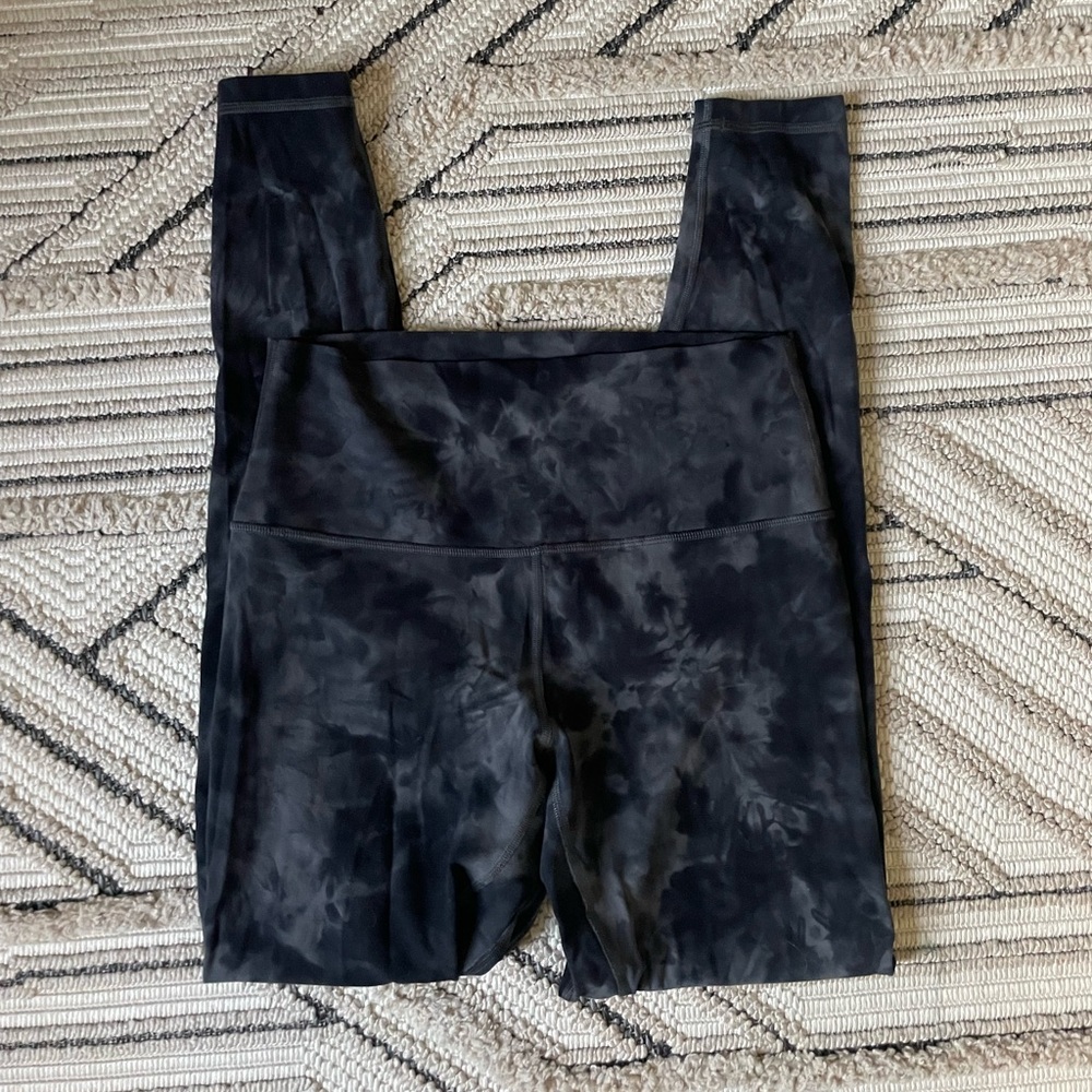 Lululemon align 28” length